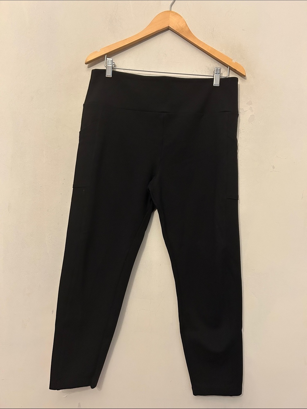 Lou & Grey High-Waist Black Active Leggings Size XL EUC